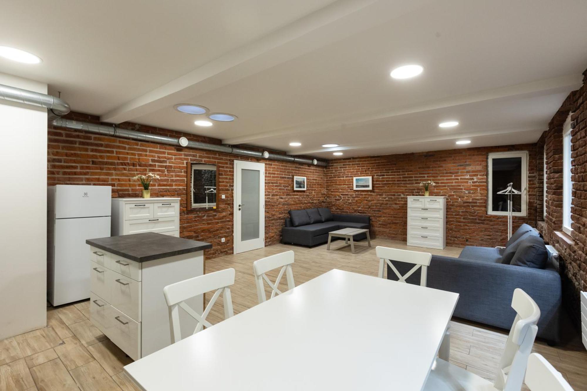 Spacious Apartment In Quiet Courtyard Near Charles Bridge Praga Exterior foto